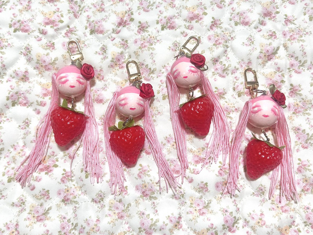 いちご不可侵ちゃんのキーホルダーつくった！！！！！！！！！！！🍓🍓🍓🍓