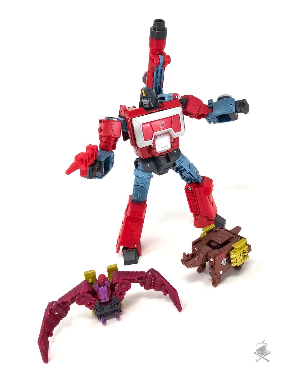 Daim_Choc's tweet photo. .@transformers Studio Series MTMTE Collection 86 Movie Autobot Perceptor with Ramhorn and Ratbat

More here: https://t.co/FwrMt376IX https://t.co/lzkGMaA3Lh