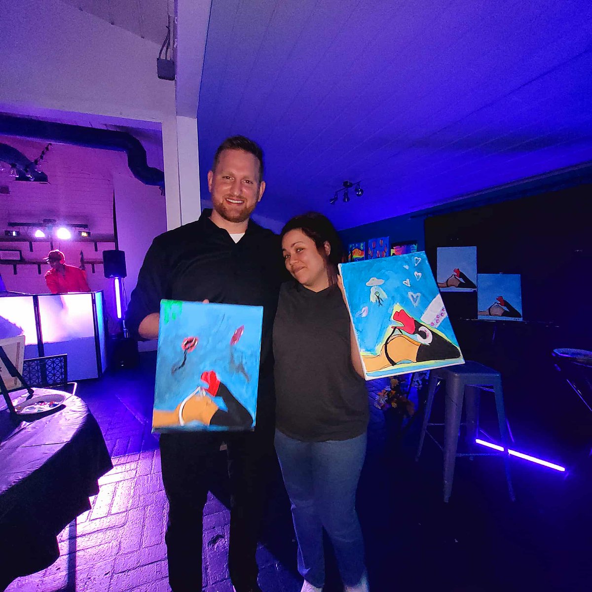 LyshellM's tweet photo. We’re not a class—we’re your next unforgettable date night. Dim lights, a DJ, collaborative canvases, and a keepsake you both made. Come to Rogers and trade small talk for sparks. Book the experience: https://t.co/bcldSTKX4w #RogersAR https://t.co/lxqzflR9tM