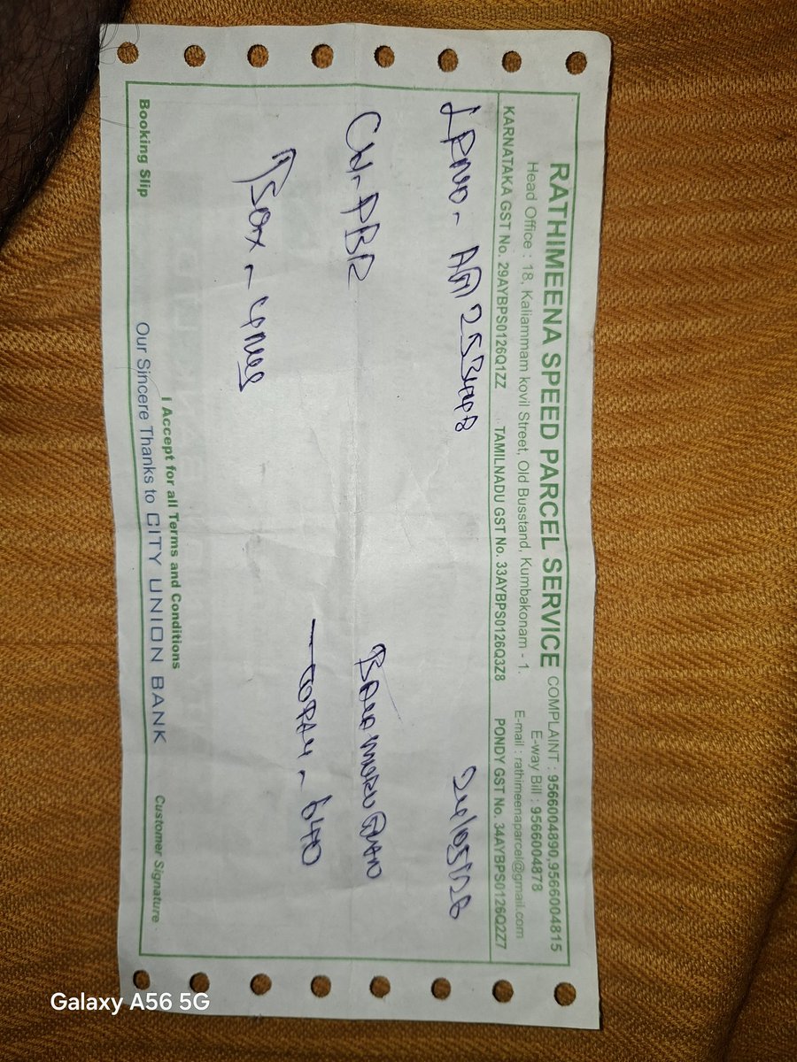 Balakamalx's tweet photo. Worst experience with Rathimeena Parcel Service.Sent 4 boxes from Chennai to Perambalur and received them in damaged condition. Boxes were torn/crushed due to careless handling.Customers trust you with their belongings.Need proper response and accountability @rathi_travels https://t.co/Q6ysBpQJpF