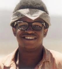babooaye's tweet photo. @xbawxbaws He looks like X-ray from holes https://t.co/ZHxEy3N3TZ