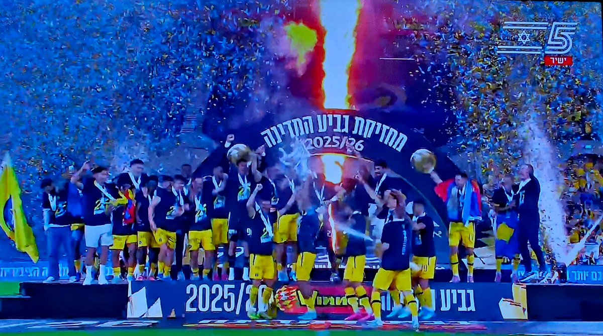 avishai_matia's tweet photo. 2013 - אליפות
2014 - אליפות
2015 - אליפות + גביע
2019 - אליפות
2020 - אליפות
2021 - גביע
2024 - אליפות
2025 - אליפות
2026 - גביע

אימפריה https://t.co/a2jPudhpnU