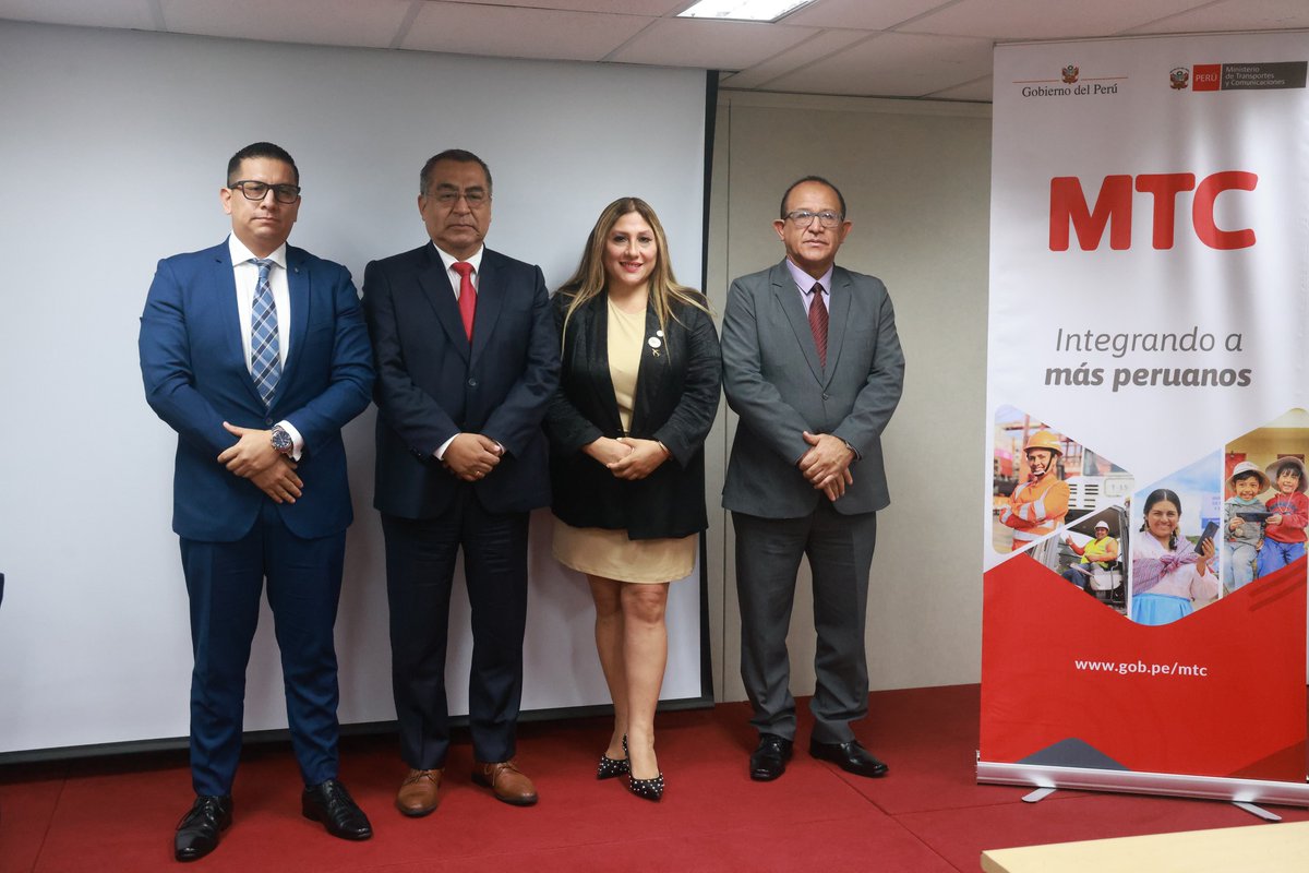 CORPACOFICIAL's tweet photo. 📌CORPAC participó en el roadshow “Oportunidades y Facilitación de la Conectividad Aérea”, organizado por la DGAC, con el objetivo de impulsar nuevas rutas aéreas y fortalecer la integración nacional e internacional del país.
🗞️Para mayor información: https://t.co/2LeJ8AtVuT https://t.co/cxok5WPwY2