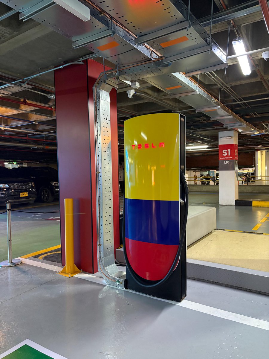 Tesla Charging tweet media