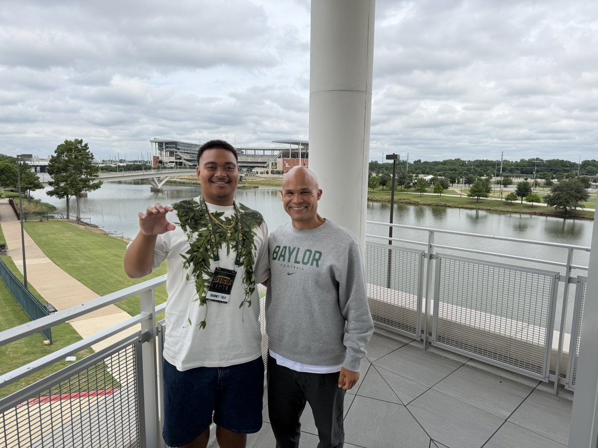 TalaJourney's tweet photo. I am blessed  to announce that I received a Scholarship to The University Of Baylor. I want to thank god my friends, family and I want to give a special thanks to @CoachDaveAranda @CoachChevSD @BallCoachGW @SDmesafootball https://t.co/3fs4wtIIbJ