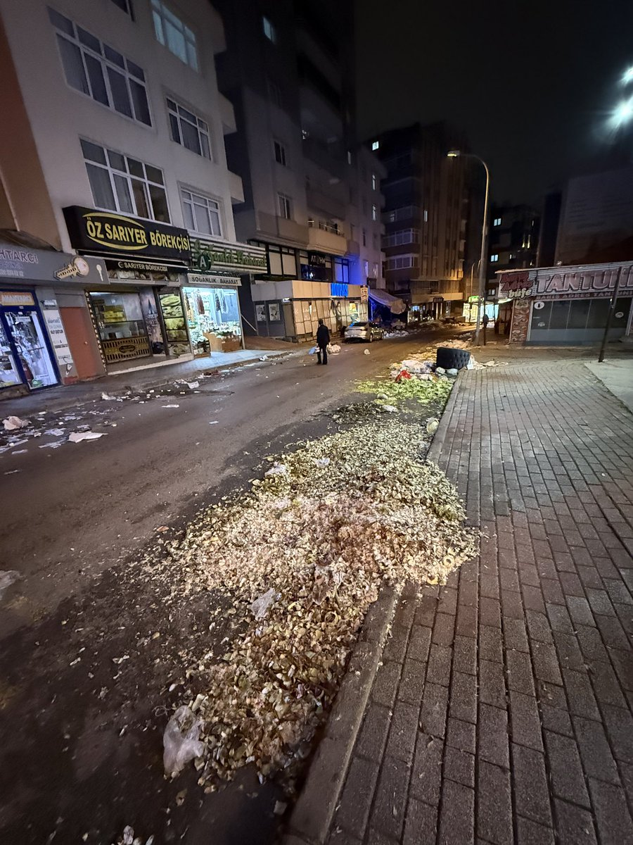 Gruzem przez świat tweet media
