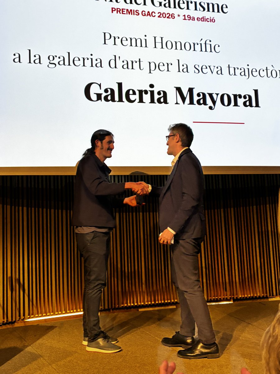 EdGarciaCas's tweet photo. Els 29ns #PremisGAC han tornat a fer d’altaveu del galerisme com a agent clau per al mercat de l’art i el foment del col·leccionisme. 
Enguany, feliços perquè la Col·lecció Nacional d’Art @cultura_cat ha rebut un premi. 
Gràcies @galeriesartcat i @ArtBarcelona_As 

#AmbSuportICEC https://t.co/QdxiHY5KBo