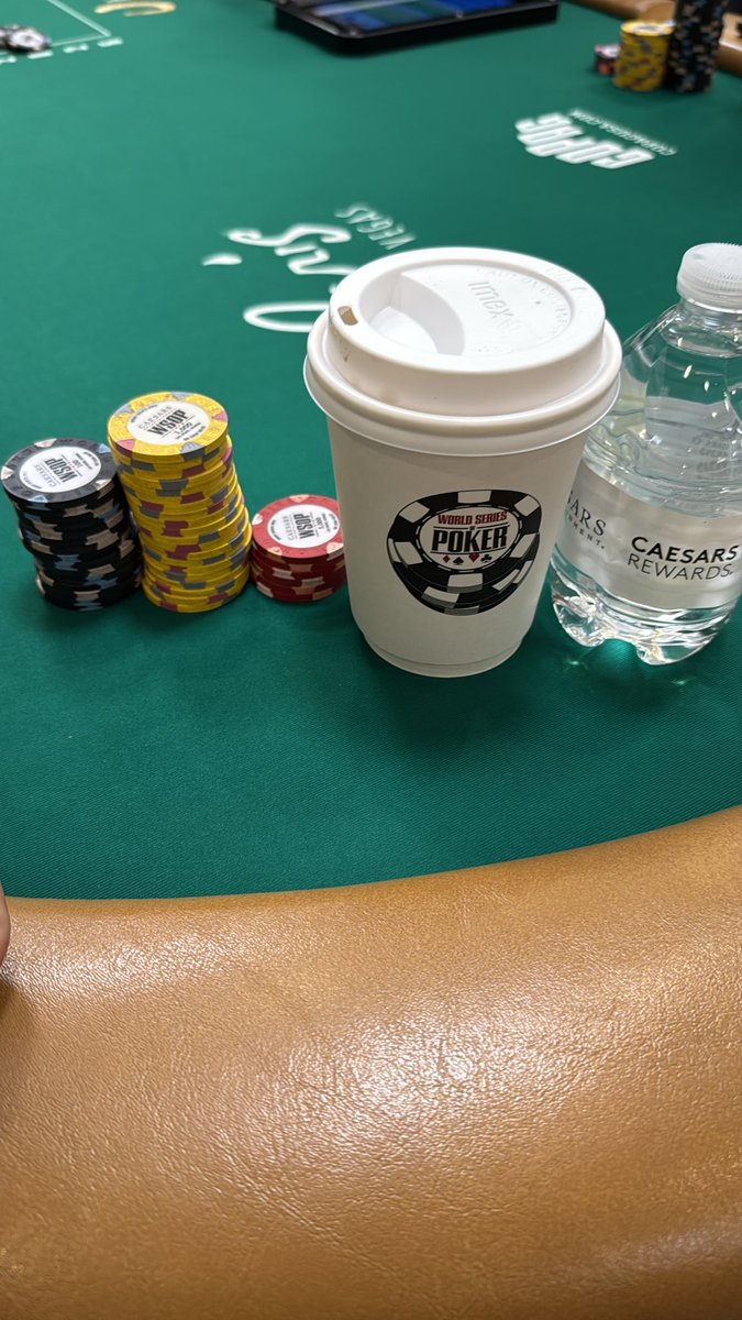 getxotar23's tweet photo. Sumando un año más , otro año con la suerte de poder disfrutar de WSOP. Mucha ilusión , ganas de ver a muchos amigos y vivir grandes momentos. Vamos a reventar estas series!!💪💪🥳🥳 #wsop26 https://t.co/Kq4aJdRRq0
