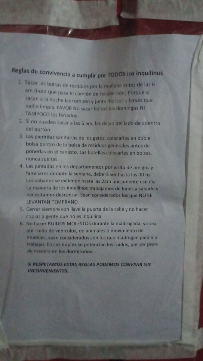 LucasLav22's tweet photo. @carlinn02 Pues a mí me dejaron este cartel en la puerta de los departamentos. Todos los puntos son para mí jajaja https://t.co/dSeKAeaDB6