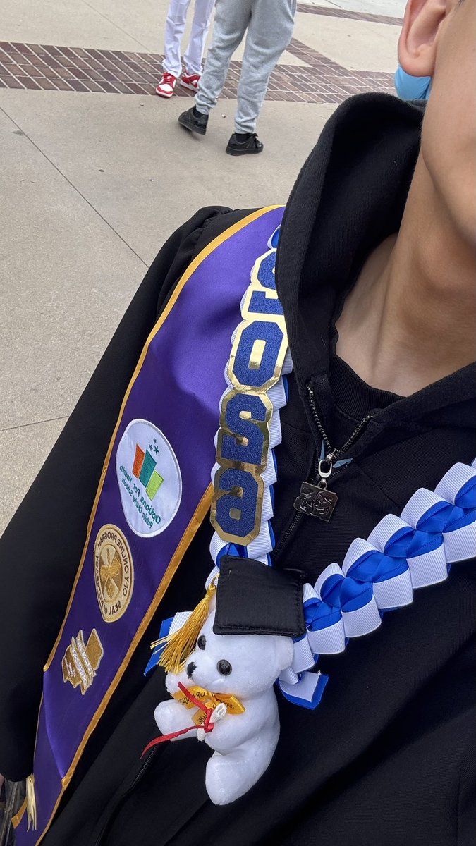 HideWithin's tweet photo. Finally Graduated from Highschool, No more distractions 🕊️ https://t.co/6ElDB2Bg7U