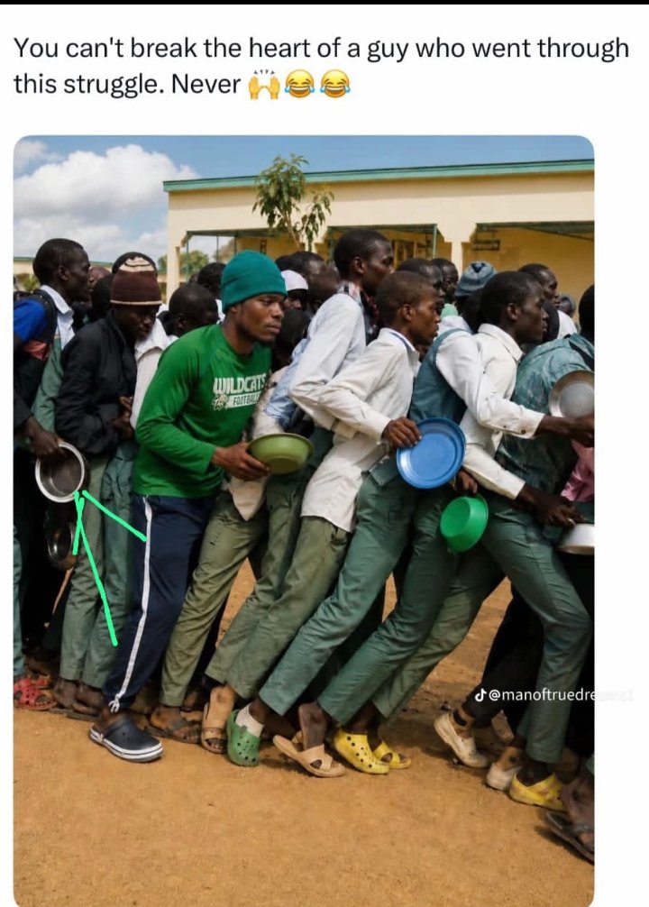BenardMulo13903's tweet photo. African schools yyyyyy https://t.co/NzfMR3lwPj