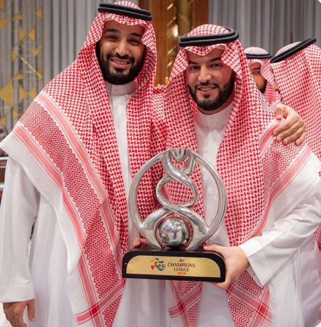 روان tweet media