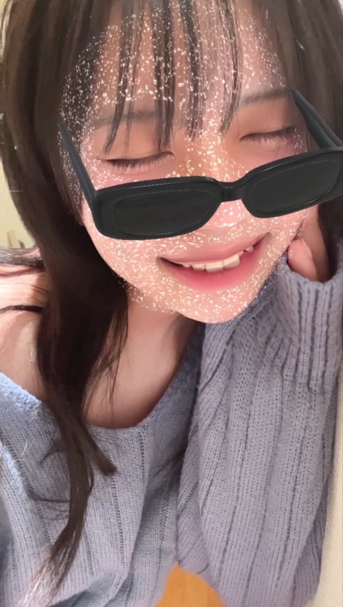 tsks_0's tweet photo. 2年前の自分可愛い~って思ったけど、どう考えてもつぶつぶフィルターのおかげ過ぎて病むﾜﾗ^ᴗ ̫ ᴗ^♩ https://t.co/EaYcU0IF2l