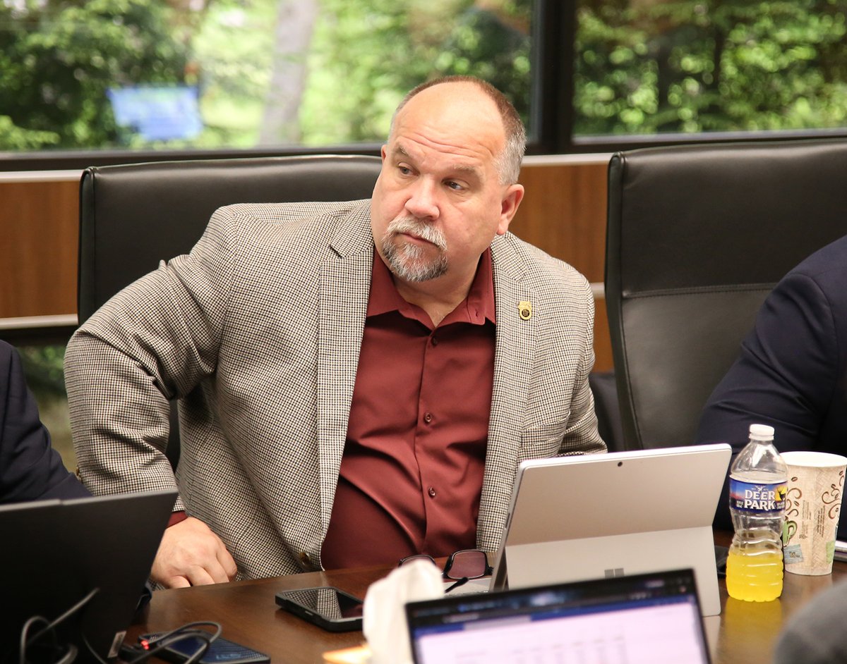 BLET's tweet photo. The BLET Advisory Board met on Thursday, May 21 at National Division Headquarters in Independence, OH. The Advisory Board is composed of the 14 highest-ranking elected officers in the union, and is the chief policy making body of the BLET between conventions. (1/2) https://t.co/uw5Qx4CeeE