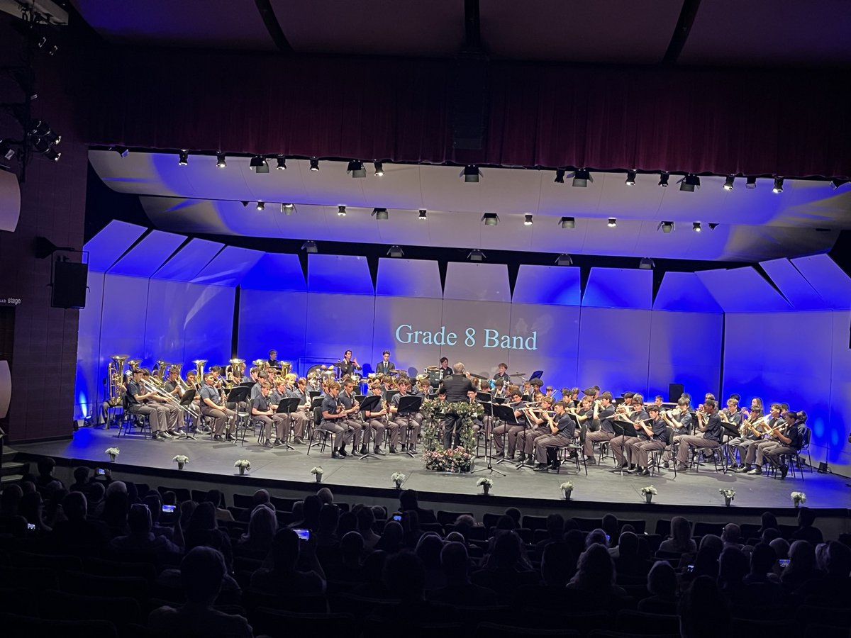PrincipalSMCS's tweet photo. A great finale this afternoon to our Spring Concert Series featuring our Grade 8 bands and a final performance of the Senior Concert Band. https://t.co/jsZW7Lz9aw