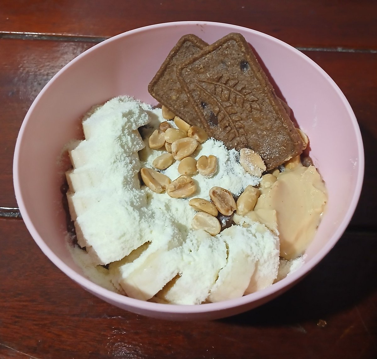 effy 🥣 tweet media