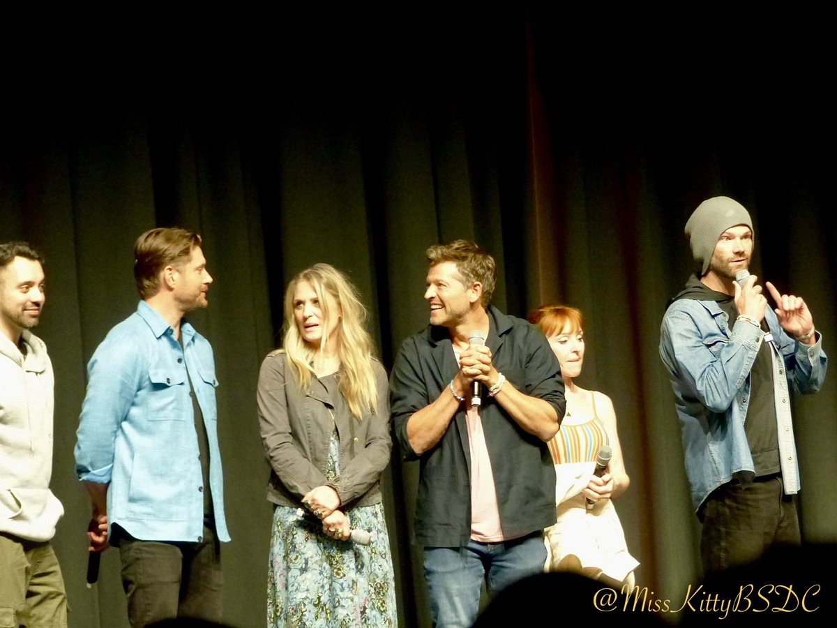 MissKittyBSDC's tweet photo. #PurCon10 Closing ceremony (may 24th, 2026)
 #JensenAckles #MishaCollins #SamanthaSmith #Cockles https://t.co/RpoHd45UNa