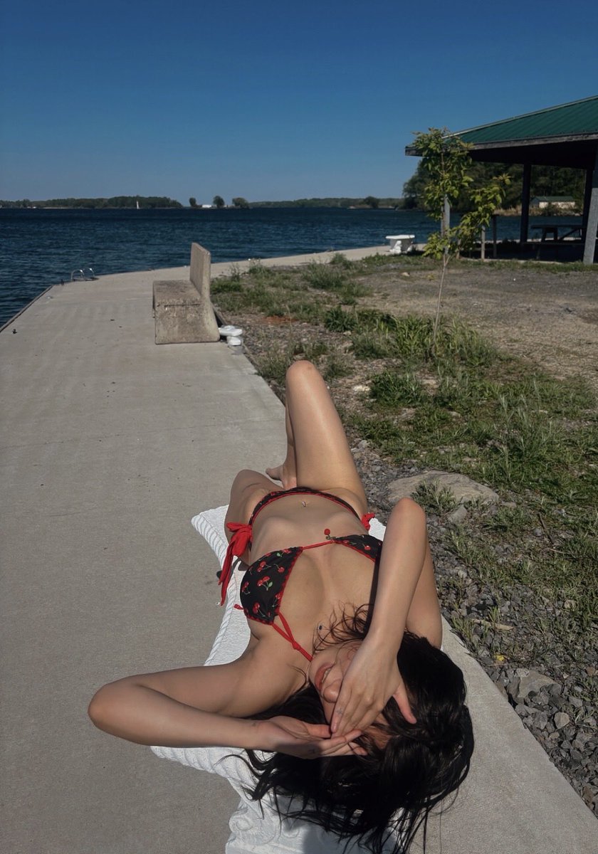 cittyisonline's tweet photo. natural bodies r good too 🩷 https://t.co/3aKnqrVZBn