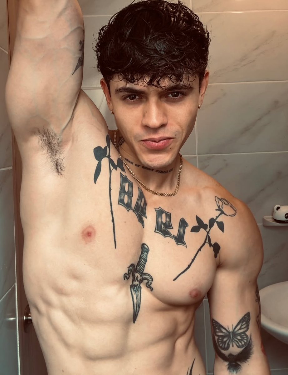 imjosse161293's tweet photo. Novio o marido? https://t.co/gRvoNSfAZ6