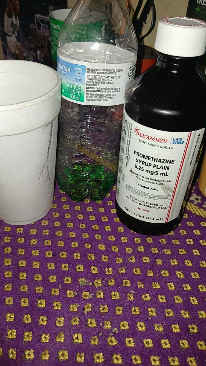 chandelierpapi's tweet photo. Deep in the trenches https://t.co/q41LbQ5IHH