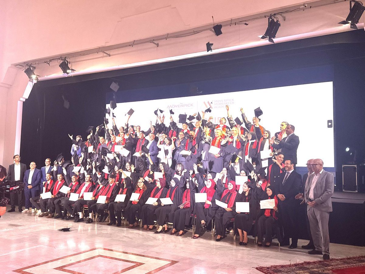 ABOURICHA's tweet photo. 🇲🇦🌍🧑🏻‍🍳👩‍🍳👨🏻‍🍳🧑🏼‍💻👩‍💻Félicitations à cette première promotion ! C'est un moment fort pour ces jeunes talents et pour le secteur touristique à Marrakech.
Cérémonie de Remise des Diplomes a hotel Mövenpick  Mansour Eddahbi Marrakech Academy, le lundi 25 Mai  2026 https://t.co/imUUy4k729