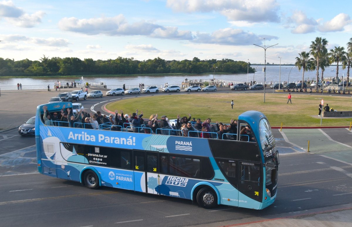 MuniParana's tweet photo. Positivo movimiento turístico en Paraná durante el fin de semana largo. 

👉 la ciudad registró una ocupación hotelera superior al 50% en el fin de semana largo de mayo. El impacto económico estimado en más de 1.238 millones de pesos

https://t.co/s5sOOUE10S https://t.co/DgzMTY6npA