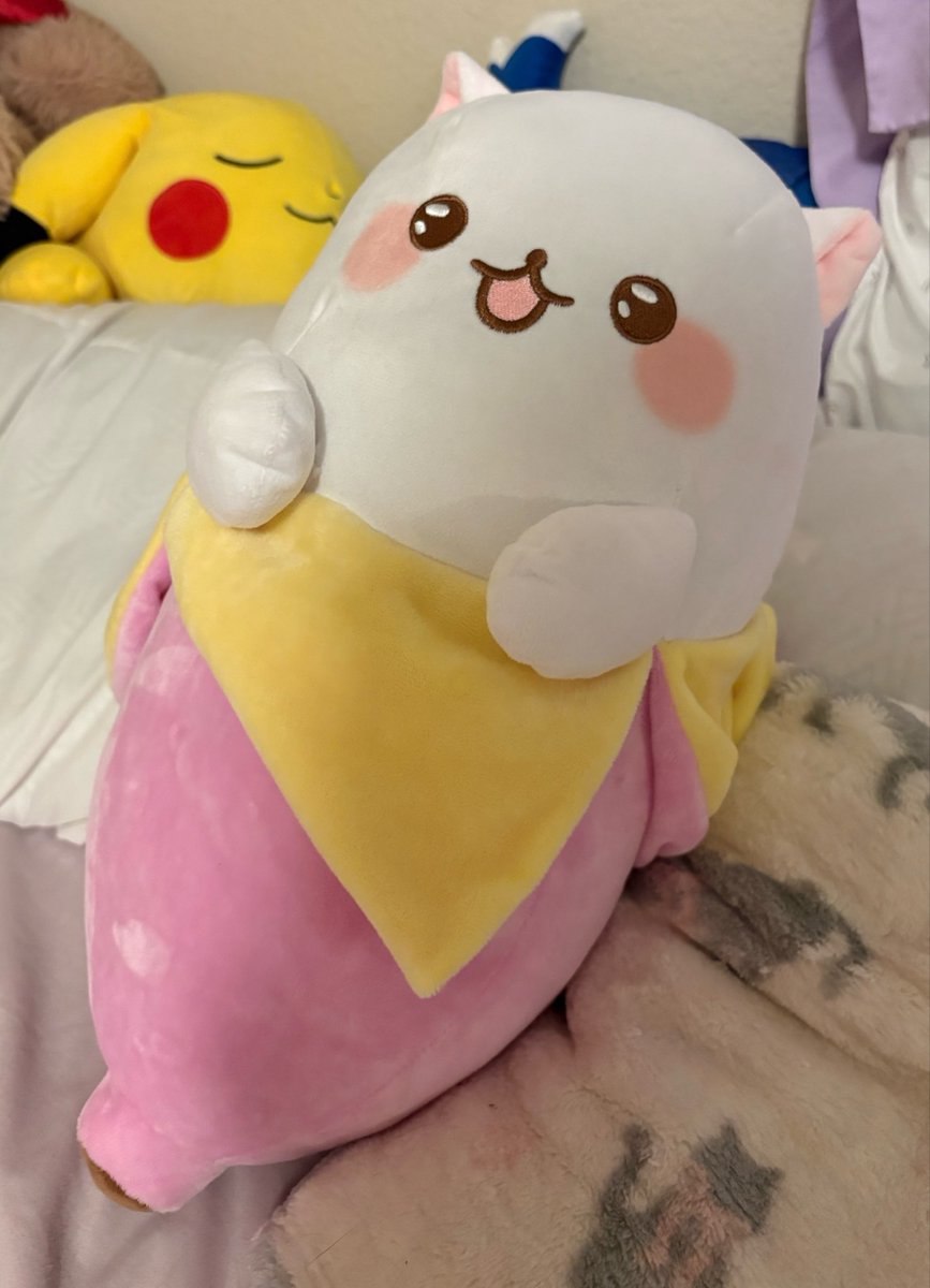 chvsire's tweet photo. got gifted this by my bf and proceeded to name it bananya leclerc so this is why this now exists https://t.co/IYOP9xenvD