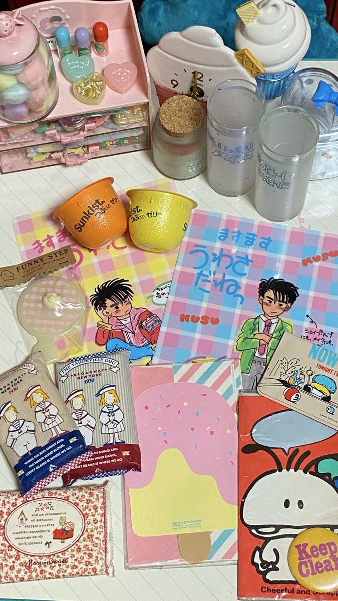 harajukupastel's tweet photo. レトロサミットでの購入品
やっぱりお買い物は楽しいね➰💕 https://t.co/7ZDWN9MQo0