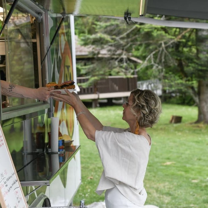 GorgeMarina's tweet photo. The Gorge Harbour Food Truck opens Friday, May 29 🌮🍔☀️

50% off all food on opening day only.

Open Friday–Sunday this weekend, then every Wednesday–Sunday from 12pm–8pm all season long.
Swipe for the menu 🌊

#CortesIsland #GorgeHarbour #FoodTruck #ExploreBC https://t.co/VjJQ4KqkMc