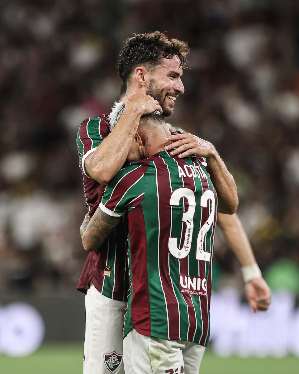 FluminenseFC's tweet photo. LUTEM ATÉ O FIM.

É HOJE! PELA CLASSIFICAÇÃO NA CONMEBOL LIBERTADORES! É #DIADEFLU! https://t.co/BheHBteZpv