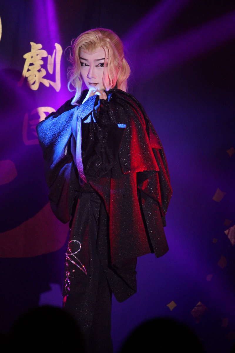 ri5sa17k's tweet photo. 2026.5.17(昼)

💿🎵…離したくはない

綺麗なのにかっこいい愛羅ちゃん♡⸝⸝

#劇団暁  #三咲愛羅花形
#川越小江戸座 https://t.co/5AHryn08Cf