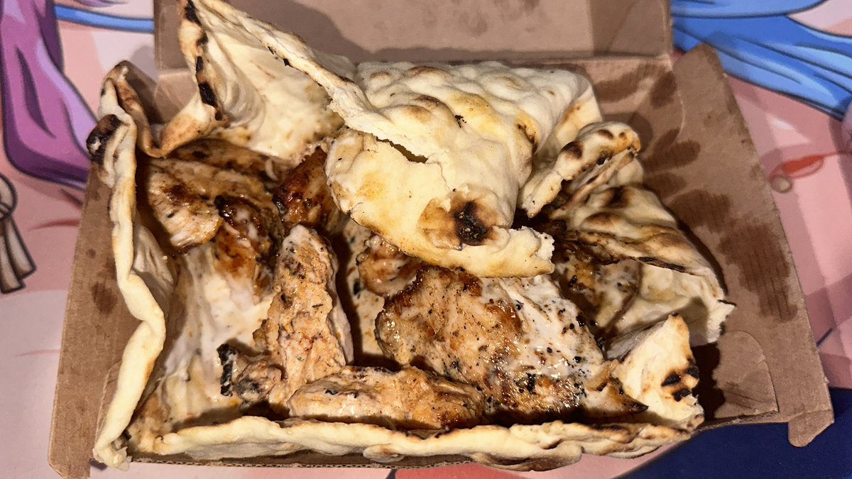 DemonessFPS's tweet photo. Just about to have my first ever kebab, wish me luck 🫡 https://t.co/DbbChuMZrZ