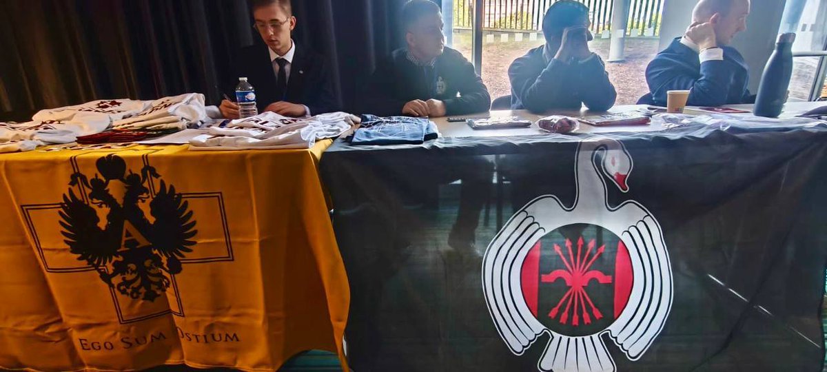 Gareva01's tweet photo. Reunión de grupos de extrema derecha en París, entre ellos FE-JONS y fascistas rusos. https://t.co/FNFJaYMouB