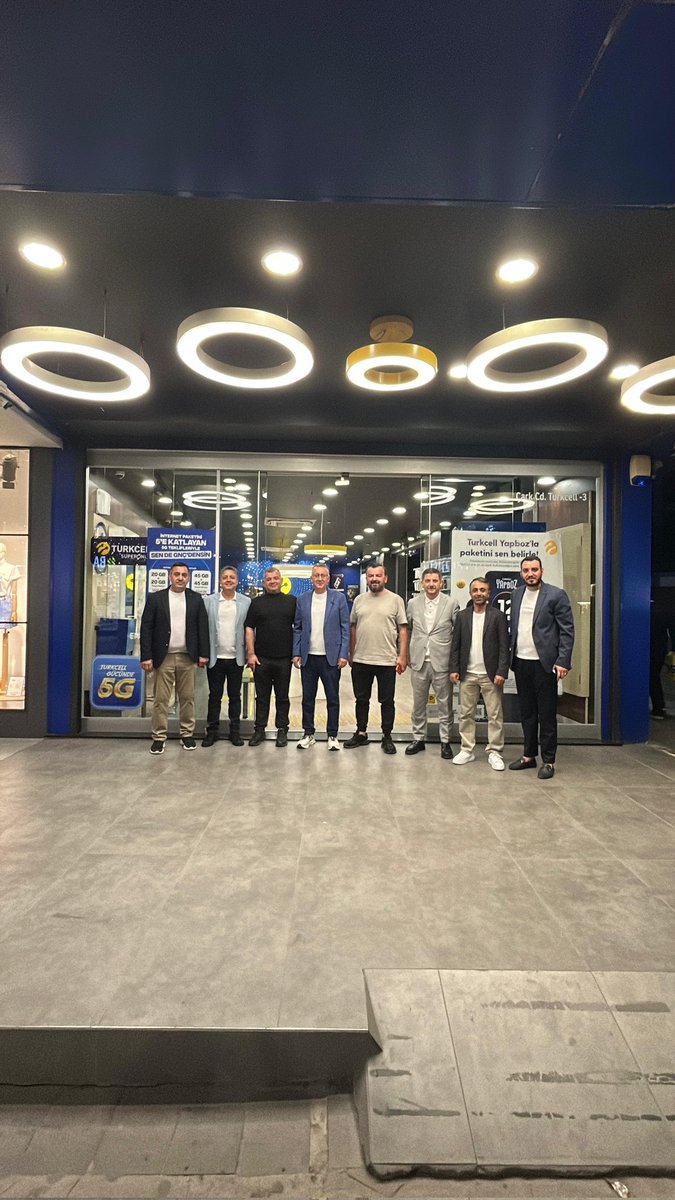 BehlulBayrak's tweet photo. Rabbim Bir Kurban Bayramına daha bize erişmeyi nasip etti.
Arefe günümüzü Gençliğimizin Geçtiği Her Sakaryalının bir hatırasının olduğu Cark Caddesinde dostlarımızla geçirdik.
@ISIKSUMUTLU Başkanımız,Kardeşlerimiz bir arada çaylar içildi eskiler yadedildi.
Nice güzel yarınlara inşallah..