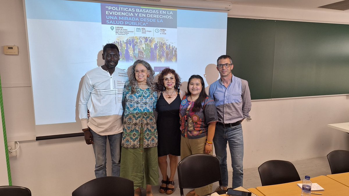 Pilar_Serrano_G's tweet photo. Mesa @seepidemiologia @amasap "Políticas basadas en la evidencia y en derechos. Una mirada desde la salud pública". Mucho por hacer pero vamos a hacerlo! Trabajando en una salud pública para todxs https://t.co/xivEfs5Hcb