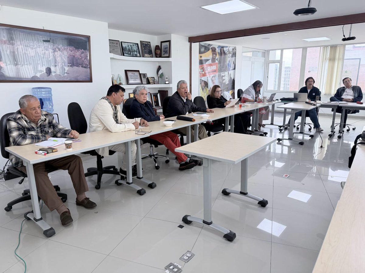 Central Unitaria de Trabajadores tweet media