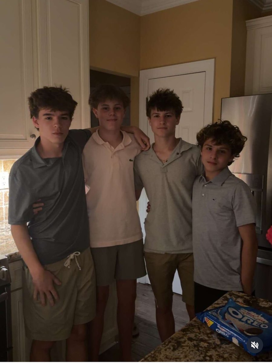 sauceydoug's tweet photo. these kids are gonna be fucking beast bag rippers in like 5 years #expand #autobid https://t.co/9rRD8nP7jh