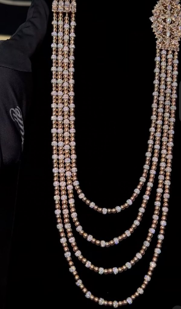 wizkidgirlie's tweet photo. Eliantte x Big Wiz simple and classic ! 💎❤️ https://t.co/lo3N1DhA0I