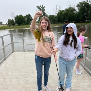 DNMSFalcons's tweet photo. Mavericks spent the morning in our outdoor classroom, and many students took the opportunity to fish. I was so impressed with the kids and what they remembered from our fishing week. Everyone of them put on their own worms and unhooked their own fish! So proud! https://t.co/0CV0Jh01XP
