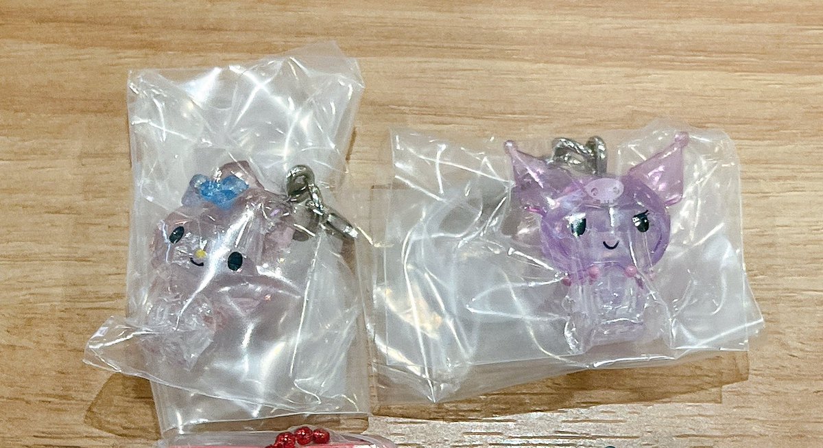 yk_kimeju's tweet photo. 【交換】 Jewelpet めじるしアクセサリー キラキラオーロラVer.  サンリオ クリスタル ガチャ

譲
ラブラ ルビー サフィー マイメロ クロミ

求
ジェリーデコバンド シュガーバニーズ しろうさ

郵送。
ID付き画像は後ほどご提示致します。検索からもよろしくお願い致します。 https://t.co/NEBRngp1kI