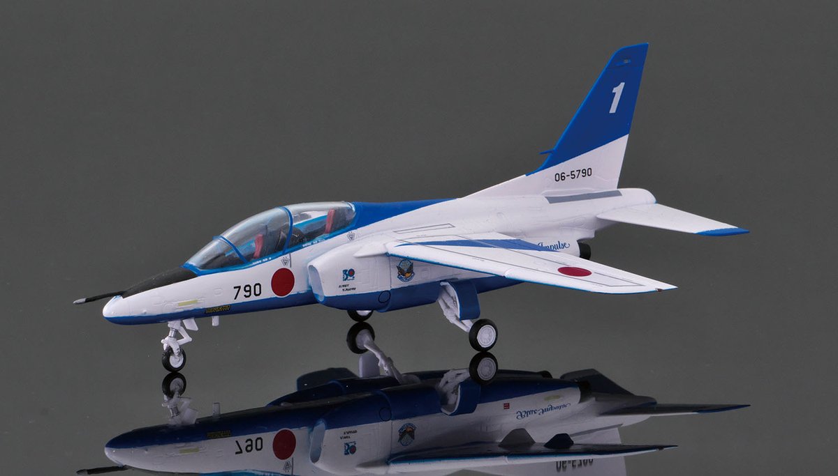 platz_hobby's tweet photo. 【7月新製品】1/100 航空自衛隊 T-4 ブルーインパルス 2026 東日本大震災復興 防衛大臣視察機は、航空自衛隊のアクロバット飛行チーム、ブルーインパルスが使用するT-4をモデル化。2026年3月8日に小泉防衛大臣が搭乗した機体のマーキングも再現。
#プラッツ #プラモデル
https://t.co/Zfq4Jlx4SO https://t.co/YQeHBAt5BH