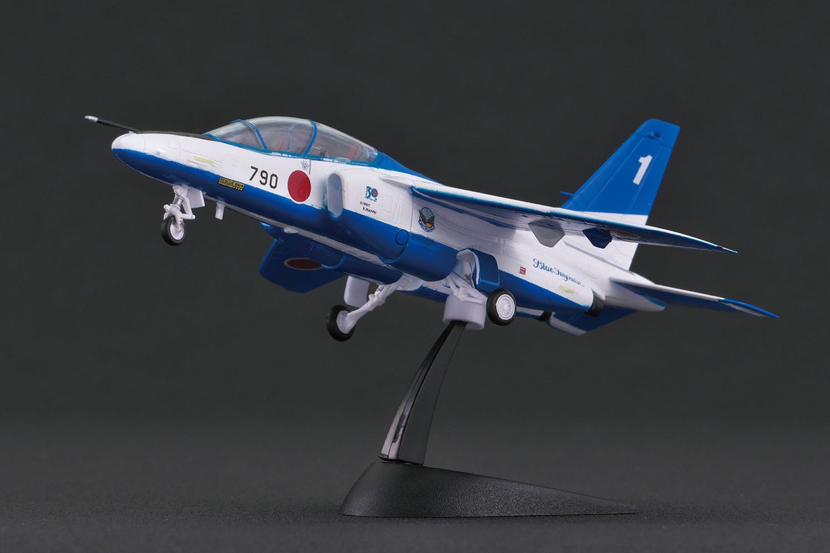 platz_hobby's tweet photo. 【7月新製品】1/100 航空自衛隊 T-4 ブルーインパルス 2026 東日本大震災復興 防衛大臣視察機は、航空自衛隊のアクロバット飛行チーム、ブルーインパルスが使用するT-4をモデル化。2026年3月8日に小泉防衛大臣が搭乗した機体のマーキングも再現。
#プラッツ #プラモデル
https://t.co/Zfq4Jlx4SO https://t.co/YQeHBAt5BH