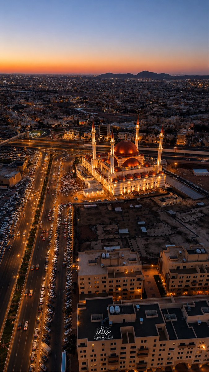1uetOnWWf1VOR5i's tweet photo. #تصويري #صلاة_العيد #مسجد_الراجحي  
الاربعاء  ١٠ | ذو الحجة ١٤٤٧هـ 
#حائل https://t.co/9qHXzoqvLb