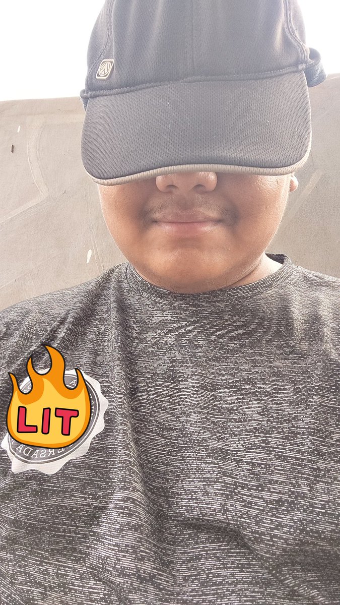 TheSpecialRay's tweet photo. Saya 2 tahun terakhir jadi panitia kurban bagian pawang sapi.

Tahun ini coba experience baru, sapi pertama ga saya handle

Ternyata benar sapinya loncat karena panitia sibuk menjatuhkan tapi lupa membacakan asma-asma Allah.

Coba bacain ayat quran minimal Al-Kautsar, it works! https://t.co/U8iztaRoGD