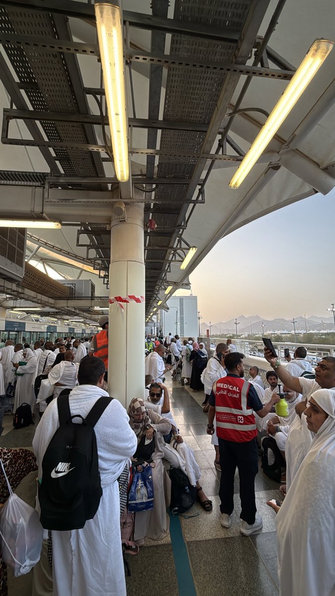 RTAbutaleb's tweet photo. Hajj 1447 
كل عام وانتم بخير💙 https://t.co/CYREb7DUqQ
