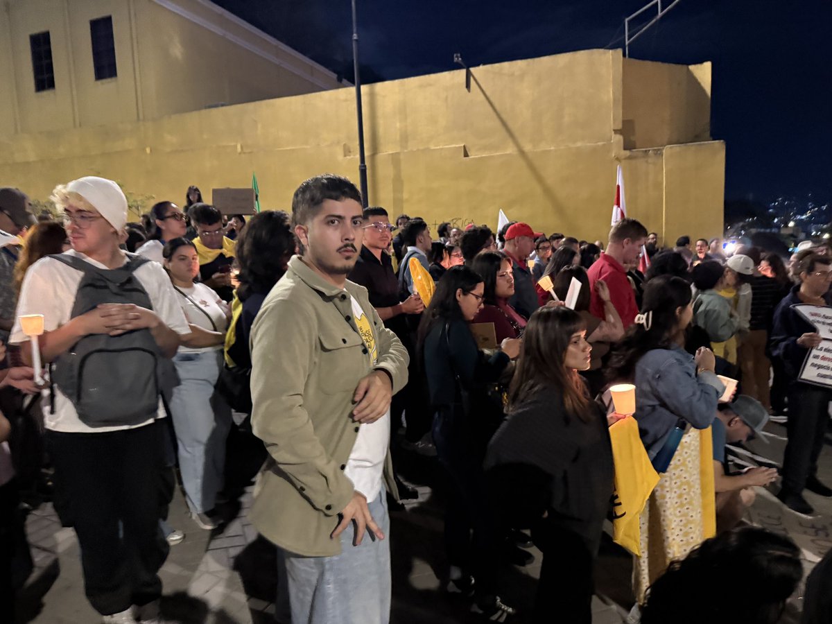FIPROFYL's tweet photo. Seguimos manifestándonos contra COMBO ELÉCTRICO ⚡️en la Asamblea Legislativa ‼️‼️‼️ https://t.co/m3BFCEwbZB