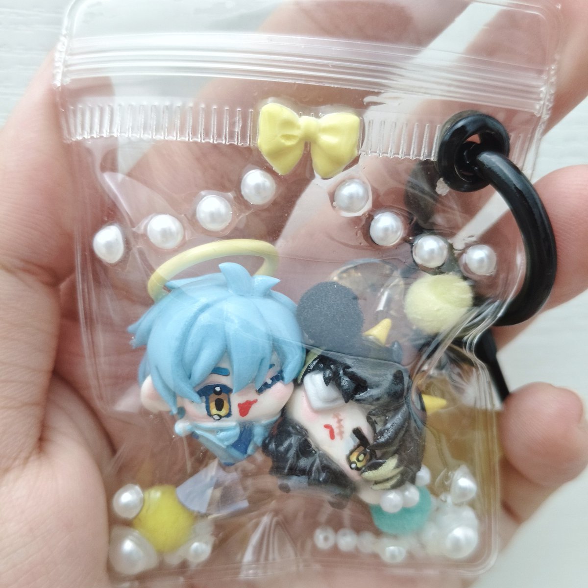 momochaamm's tweet photo. Towa &amp; Aoba mini clay figures i commissioned awhile back (⁠.⁠⁠❛⁠⁠ᴗ⁠⁠❛⁠.) https://t.co/caAKmIphk0