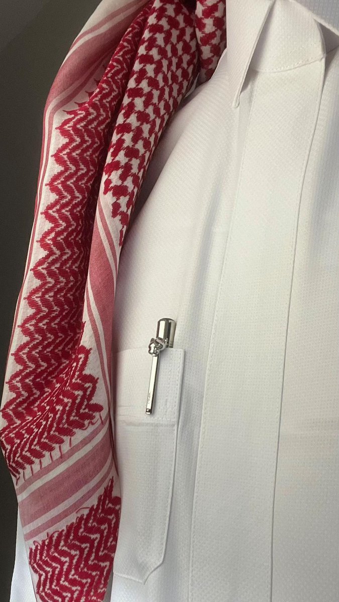def190011's tweet photo. " عِيدكم مُبارك 
وكُل عَام وأنتُم بِخير " ❤️

 #عيد_الأضحى https://t.co/r4h9vvI2Of