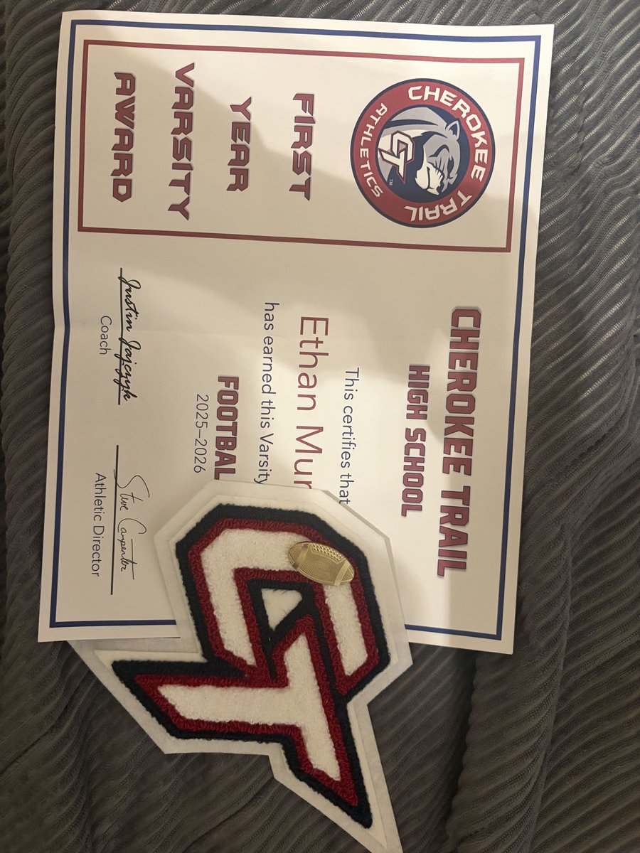 Ethan_Murphy33's tweet photo. First varsity game https://t.co/N39VZS3Vub