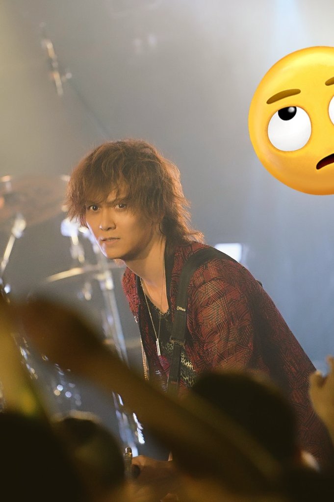 takeshi_guitar_'s tweet photo. #TheUNCROWNED
約１年ぶりに新曲を書いてて、まず１曲結構形になってきてるんだが、今後はリリースに先駆けてライブで初披露なんてことも出来るっちゃあ出来るんだなぁ…とか思ったりしてます🙄
写真は先日のワンマンライブより。 https://t.co/IOYjb0gtfv